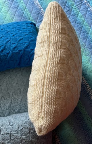 Cuscino lana fatto a mano beige