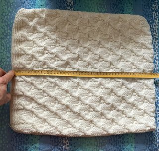 Cuscino lana fatto a mano beige