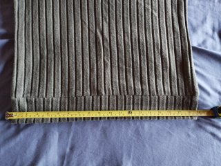 Sudadera con capucha gris