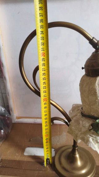 Lampada da tavolo in ottone