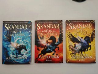 Saga Skandar. Tres libros