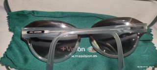 Gafas de sol  d  la óptica"" Ana locking ""