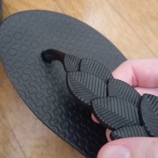 Sandalias dedo hojas
