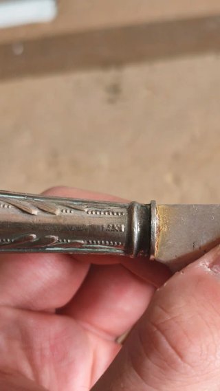 Coltello Manico Argento Lama Metallo