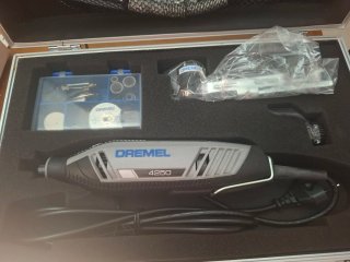 Dremel 4250 Herramienta Rotativa + Accesorios