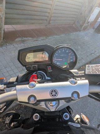 Yamaha FZ6 Naked Negra