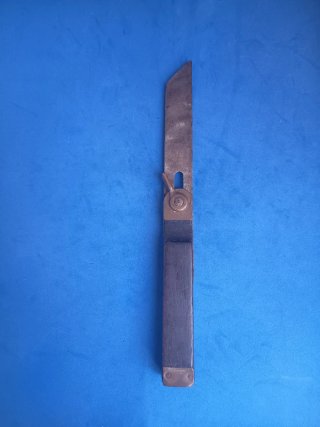 Herramienta carpintería antigua escuadra
