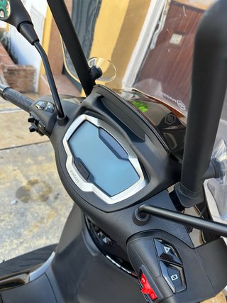 Piaggio Beverly 400 HPE Negro Cosmo