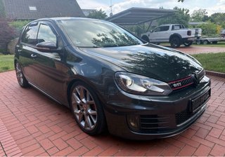 Volkswagen Golf GTI 35