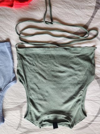 Conjunto de camisetas.
