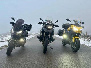 Kawasaki Versys 650 Adventure Amarilla
