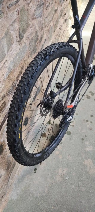 Bicicleta BH Spike 2.0