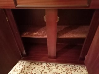 Taquillón antiguo de madera con mármol