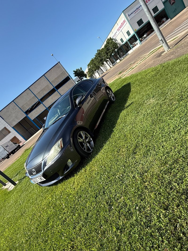 Lexus ES 2010 - foto 1