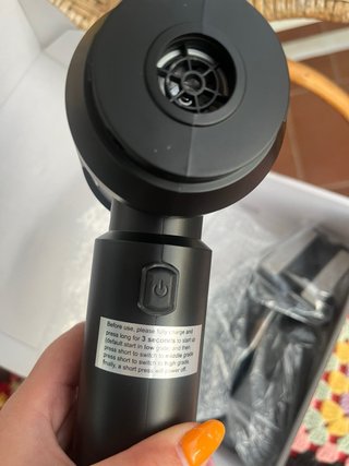 Aspiradora de mano negra