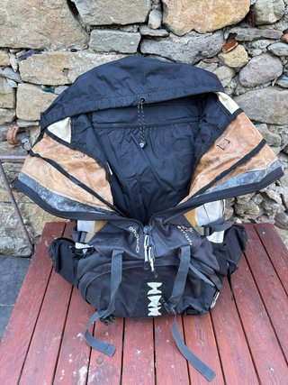 Mochila de trekking Forclaz 70+10