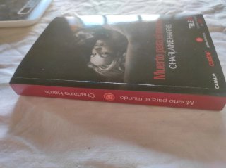 Muerto para el mundo, Charlaine Harris 2010