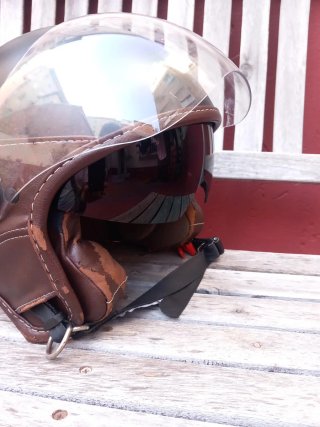 Casco Jet Marrón y Negro