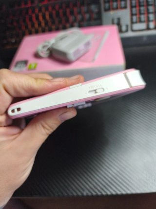 Nintendo 2DS Rosa con Caja y Cargador