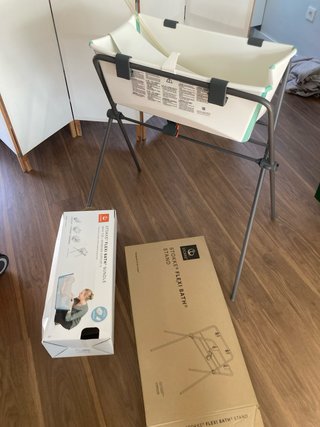 Bañera Stokke para bebé con cuchara