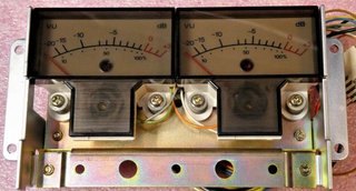 REVOX VU Meters en su soporte listos para instalar