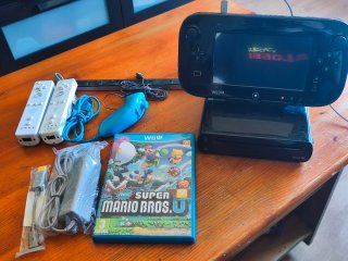 Nintendo Wii U Premium 32GB + Accessori