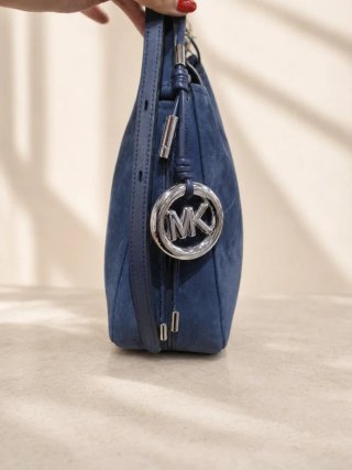 Mala de ombro Michael Kors azul nobuck | Nova