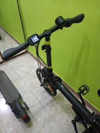 Bicicleta Eléctrica Plegable Negra
