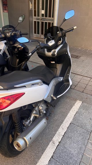 Yamaha Xmax 250 Blanca