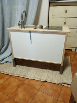 Cocinita de juguete tipo IKEA