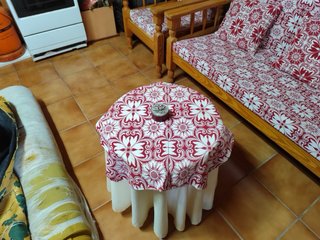 Sofá y 2 sillones de madera