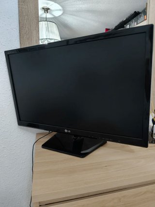 Televisión LG M2732D Full HD