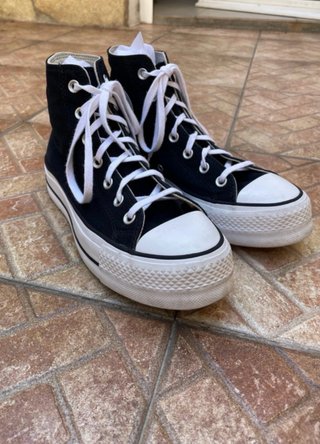 Converse plataforma negras y blancas