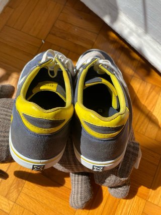 Zapatillas Munich Talla 42 Gris y Amarillo