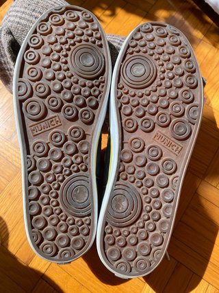 Zapatillas Munich Talla 42 Gris y Amarillo