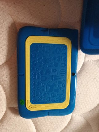 Tablet Infantil YUNTAB Gris y Blanca