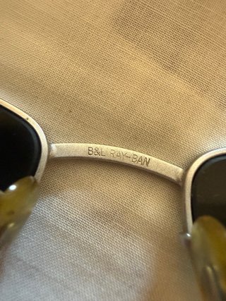 Gafas de sol Ray-Ban plateadas y negras
