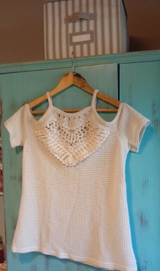 Top blanco con encaje talla única