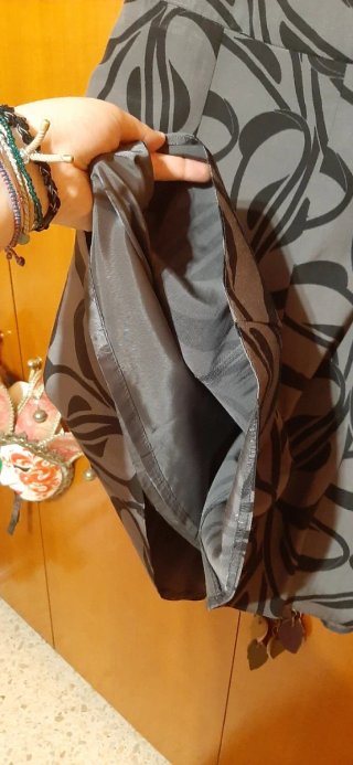 Falda H&M vuelo Talla 40 Gris y Negro sin uso