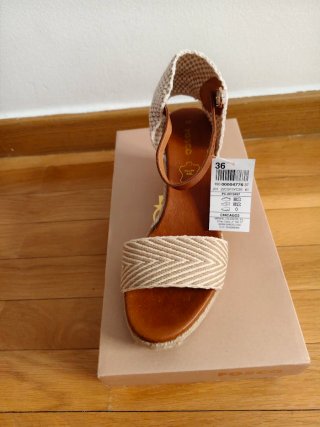 Alpargatas cuña beige y marrón talla 36