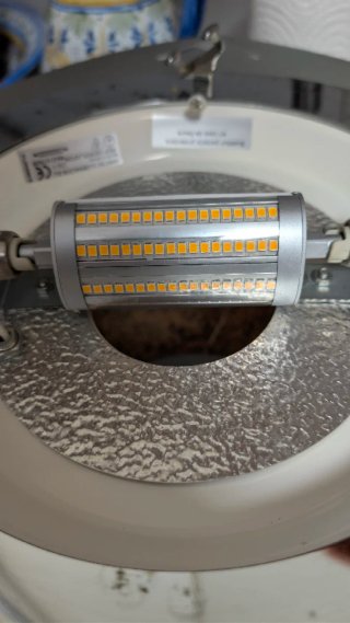 Lámpara de techo moderna plateada