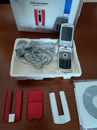 Samsung SGH-Z240 Rojo/Blanco - Caja y Accesorios