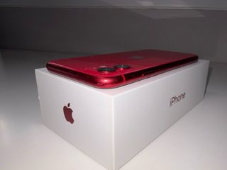 iPhone 11 64GB Rojo