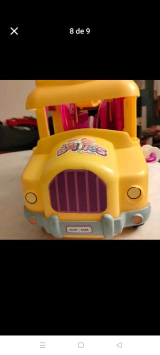 AUTOBÚS Y MUÑECA BONNIE/THE BELLIES DE FAMOSA