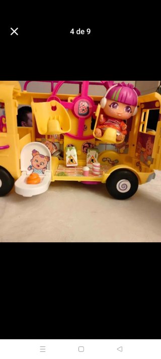 AUTOBÚS Y MUÑECA BONNIE/THE BELLIES DE FAMOSA