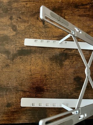 Soporte Aluminio Regulable para Portátil