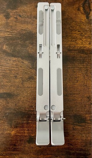 Soporte Aluminio Regulable para Portátil