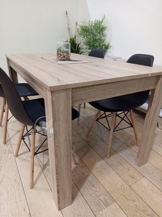 MESA FIJA + 4 SILLAS