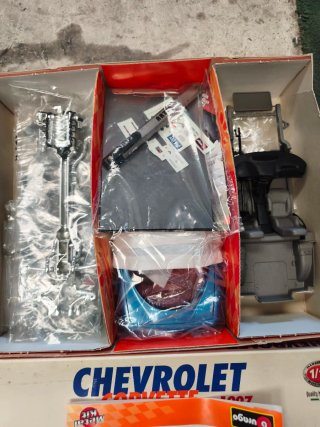 Maqueta Chevrolet Corvette 1997 Burago