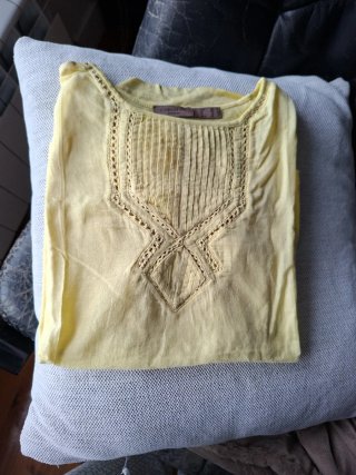 Camiseta amarilla Cortefiel Talla M